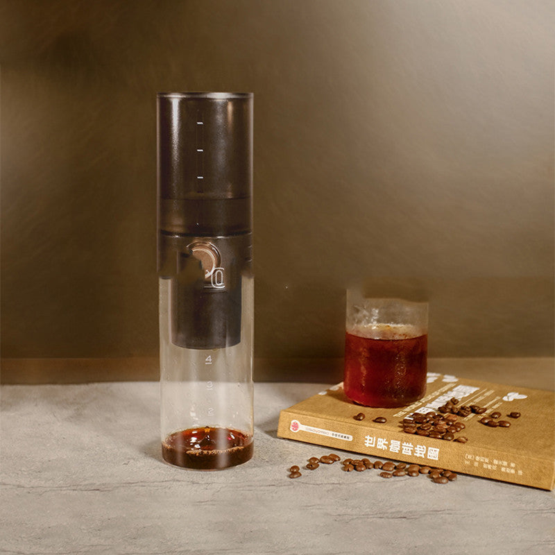 Ice-Brewed Drip Coffee Hand-Brewed Cold Brew