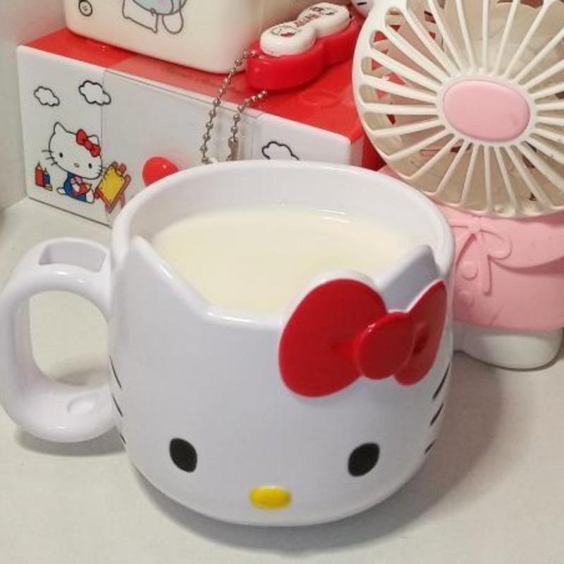 1pc Y2k Sanrio Hello Kitty Plastic Mug - Cute Cartoon Mouthwash Cup, Kawaii Toothbrush Handle, Portable Coffee Milk Cup, Outdoor and School Dormitory Essential, Collectible Item