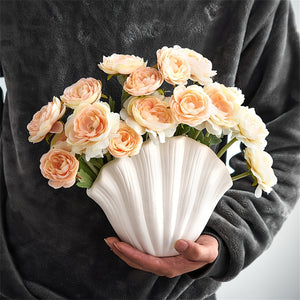 1 ceramic vase, Bohemian style shell vase, suitable for banquet, banquet, festival, wedding, family, restaurant, table decoration, aesthetic room, family, four seasons decoration, Christmas and other holiday gifts.