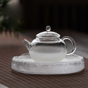 Cloud Mist Xi Shi Pot People Make Tea With Small Single Pot