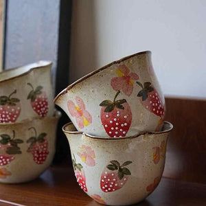 Stoneware Strawberry Flower Mouth Coffee Cup