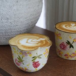 Stoneware Strawberry Flower Mouth Coffee Cup