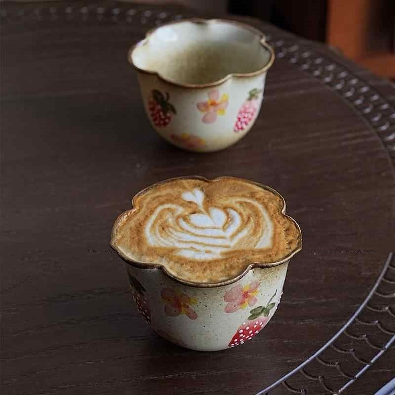 Stoneware Strawberry Flower Mouth Coffee Cup